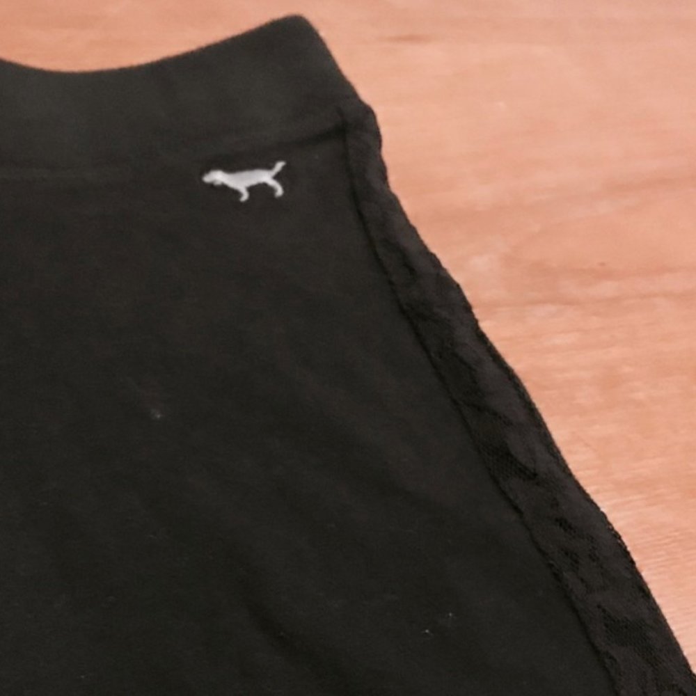 PINK Victoria's Secret Black Lace-Trimmed Leggings - Picture 5 of 5
